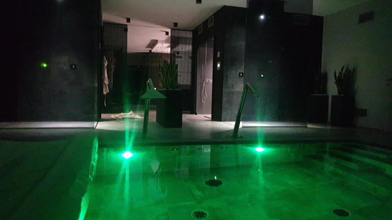 Sunset Suite Spa Staffolo 外观 照片