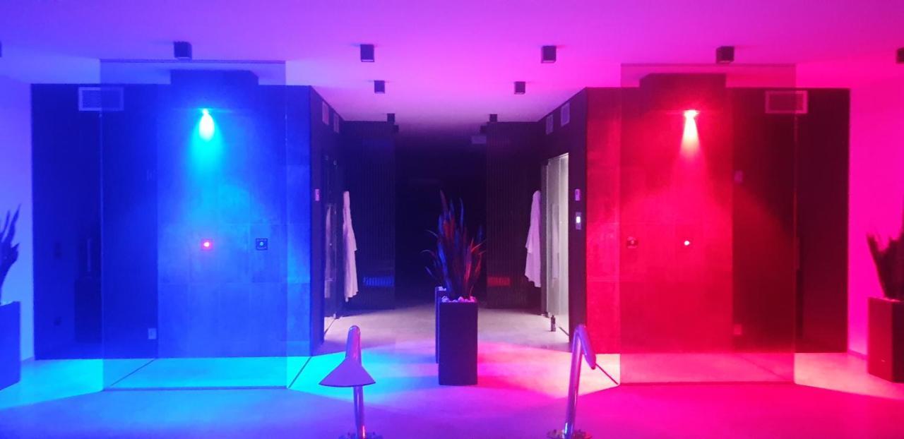Sunset Suite Spa Staffolo 外观 照片