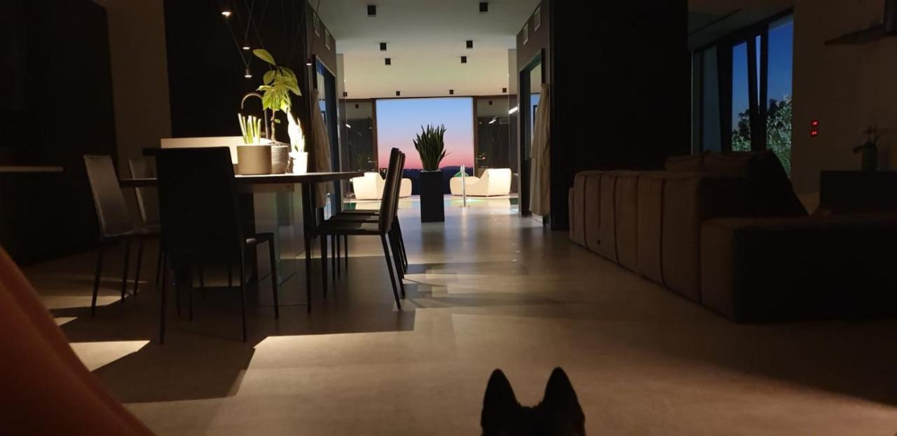 Sunset Suite Spa Staffolo 外观 照片
